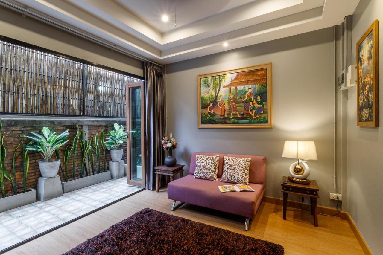 Hostel One Art And Gallery Чиангмай Экстерьер фото